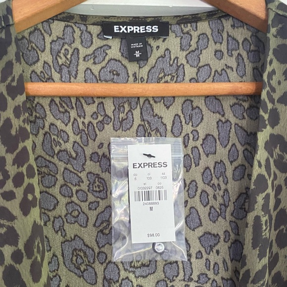 NWT Satin Leopard Print Belted Wrap Kimono Dress - Picture 6 of 9